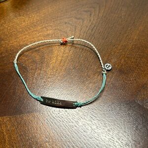 Pura Vida Be Kind Bracelete